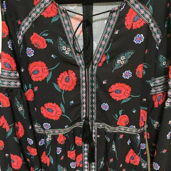 Flower Dress 🌹 - Picture 3 of 7